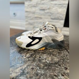 Streetball J 'Cloud White'